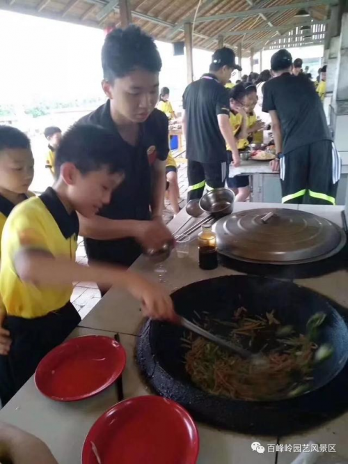 江西省文旅厅长池红视察高安百峰岭景区 推动乡村旅游复工复产