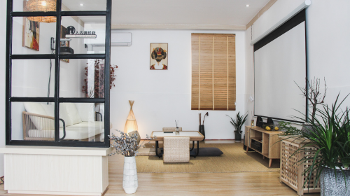 吴川首间异域风情民宿—【阅川俞居】