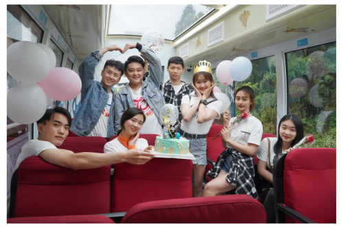 鰼部森林小火车 尽享悠闲时光