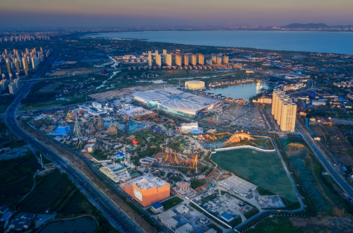 烟花钻戒气球雨，我们去无锡融创文旅城约会吧！