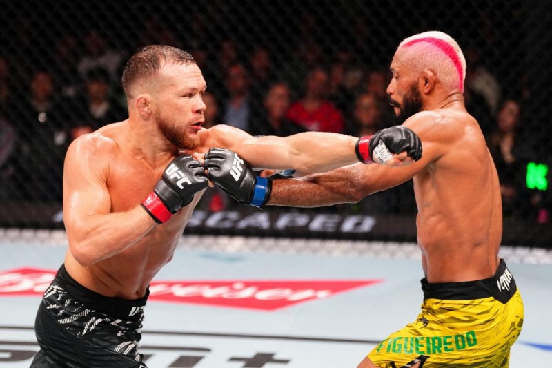 「澳門銀河」特別巨献：世界顶级格斗赛事「UFC格斗之夜澳门站」热血落幕